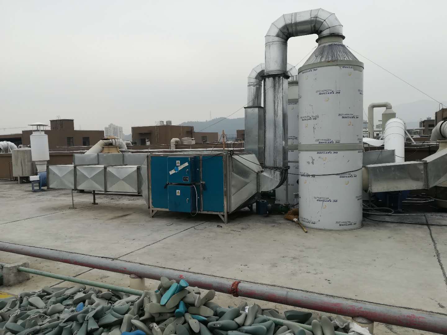 溫州韻思麗鞋業(yè)有限公司(溫州市潔美鞋業(yè)有限公司)VOCs廢氣治理工程(圖1) 溫州韻思麗鞋業(yè)有限公司(溫州市潔美鞋業(yè)有限公司)VOCs廢氣治理工程(圖1)