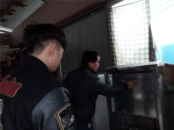 瑞安市遠(yuǎn)久鞋業(yè)有限公司VOCs廢氣治理工程——等離子有機(jī)廢氣凈化器(圖14)