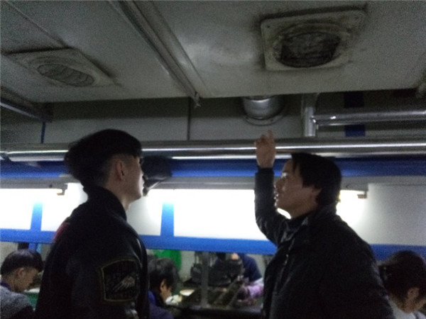 瑞安市遠(yuǎn)久鞋業(yè)有限公司VOCs廢氣治理工程——等離子有機(jī)廢氣凈化器(圖18)